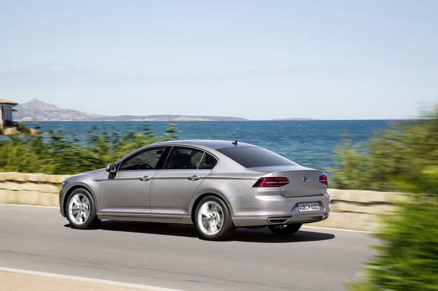  Volkswagen Passat 4-Motion 2014 года  (фото 18 из 21)